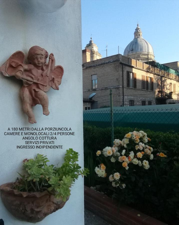 La Corte Degli Angeli Locazioni Turistiche アッシジ エクステリア 写真
