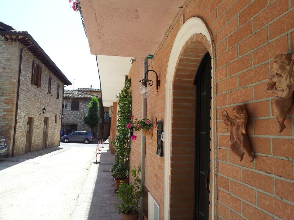 La Corte Degli Angeli Locazioni Turistiche アッシジ エクステリア 写真
