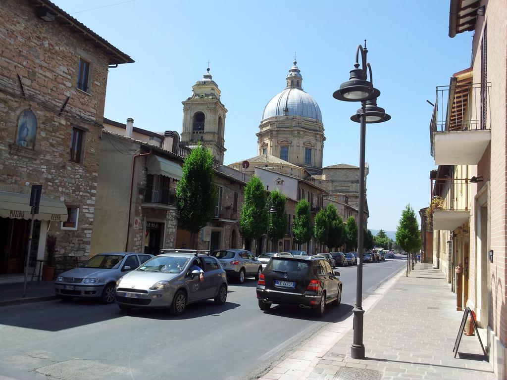 La Corte Degli Angeli Locazioni Turistiche アッシジ 部屋 写真