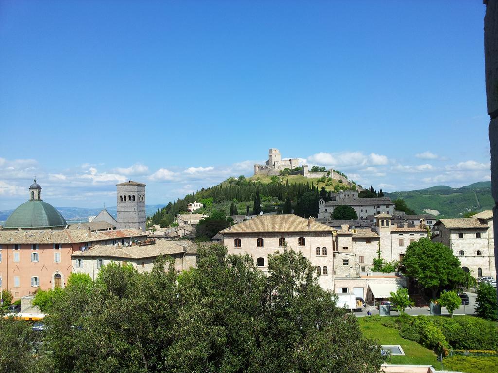 La Corte Degli Angeli Locazioni Turistiche アッシジ エクステリア 写真