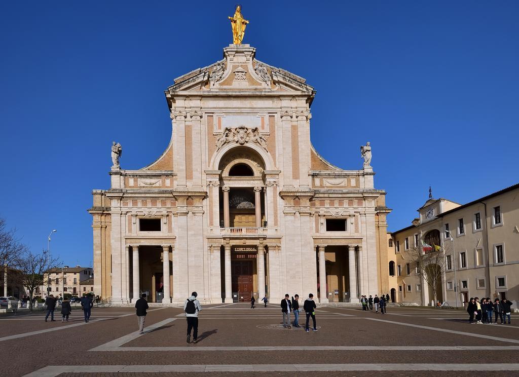La Corte Degli Angeli Locazioni Turistiche アッシジ エクステリア 写真